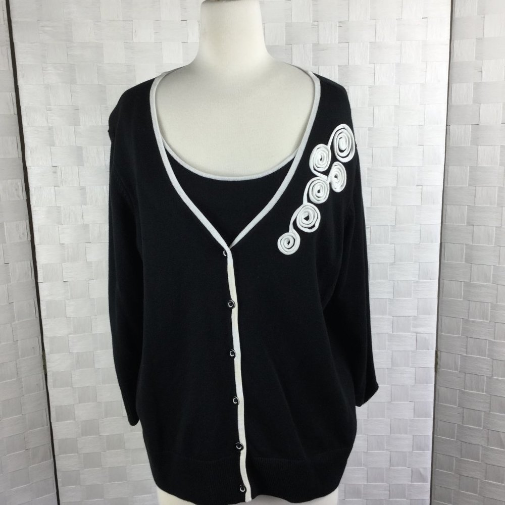 Christopher & Banks Sweater Black/White Accent XL‎